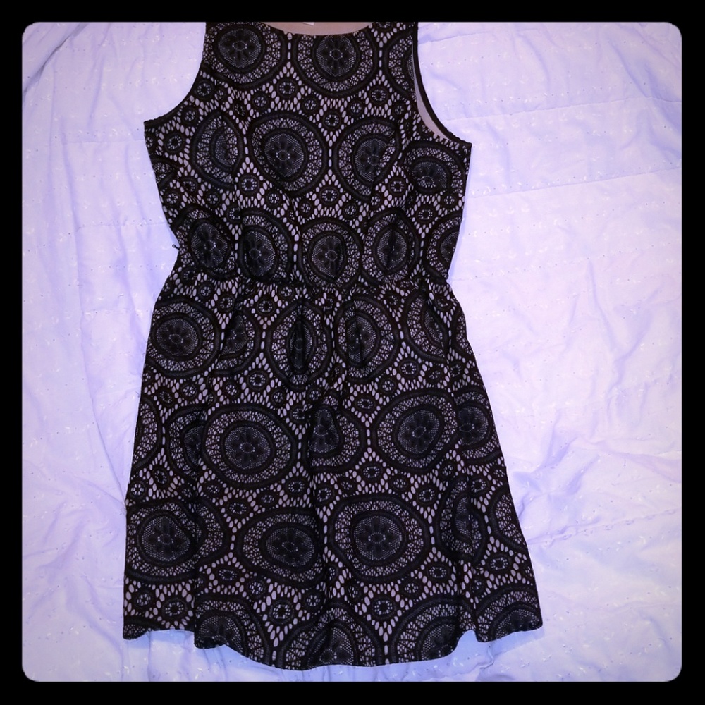 Tacera sleeveless lace dress